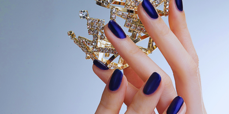 Unhas de Rainha: Fortalecer e Embelezar